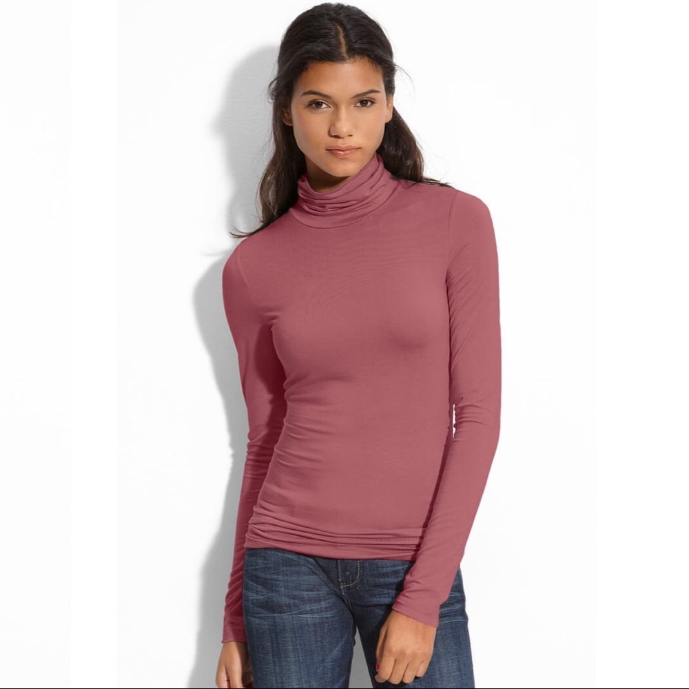 Burgundy/maroon long sleeved turtleneck